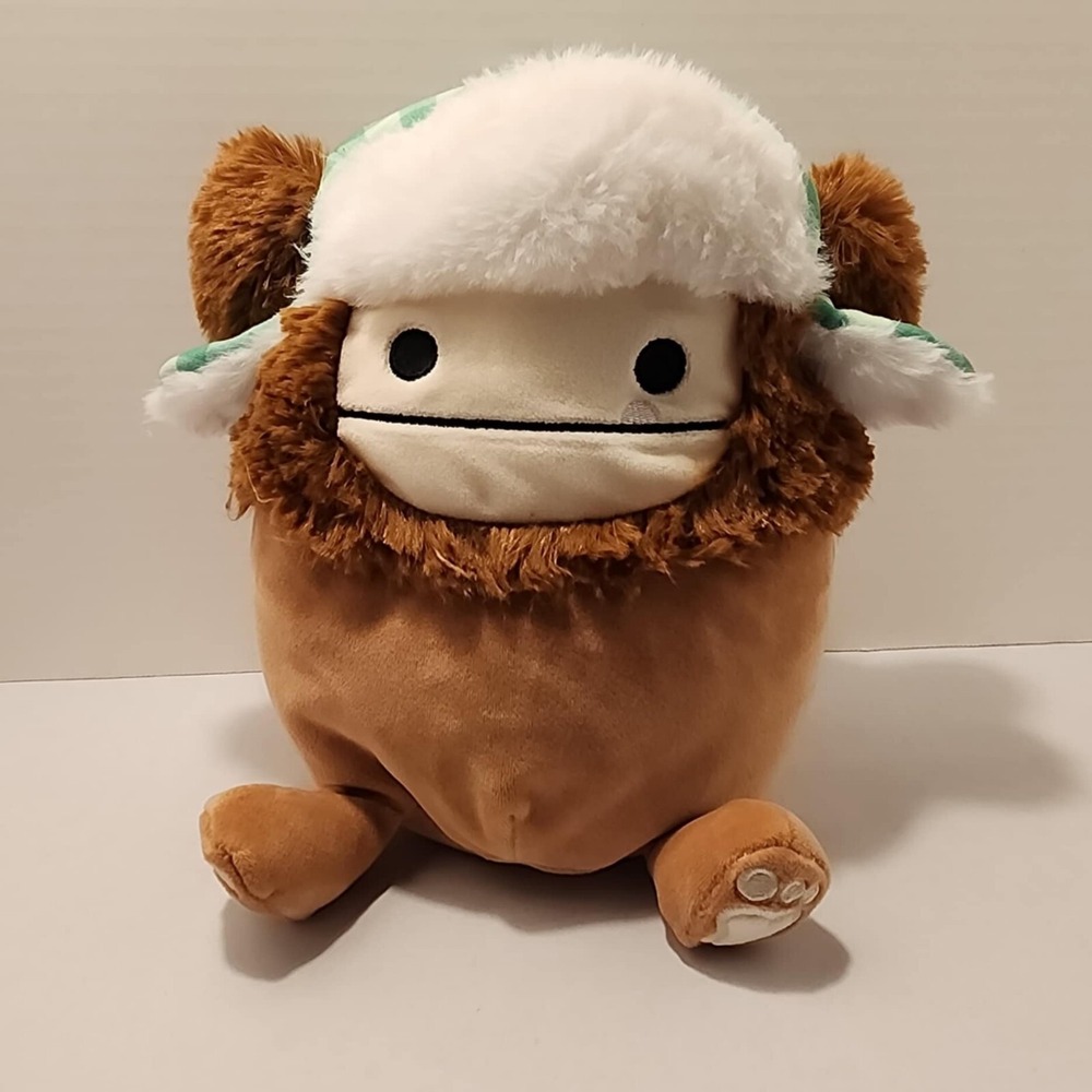 Squishmallow 8"‎ Benny The Bigfoot Brown Yeti Winter Trapper Hat Holiday 2023